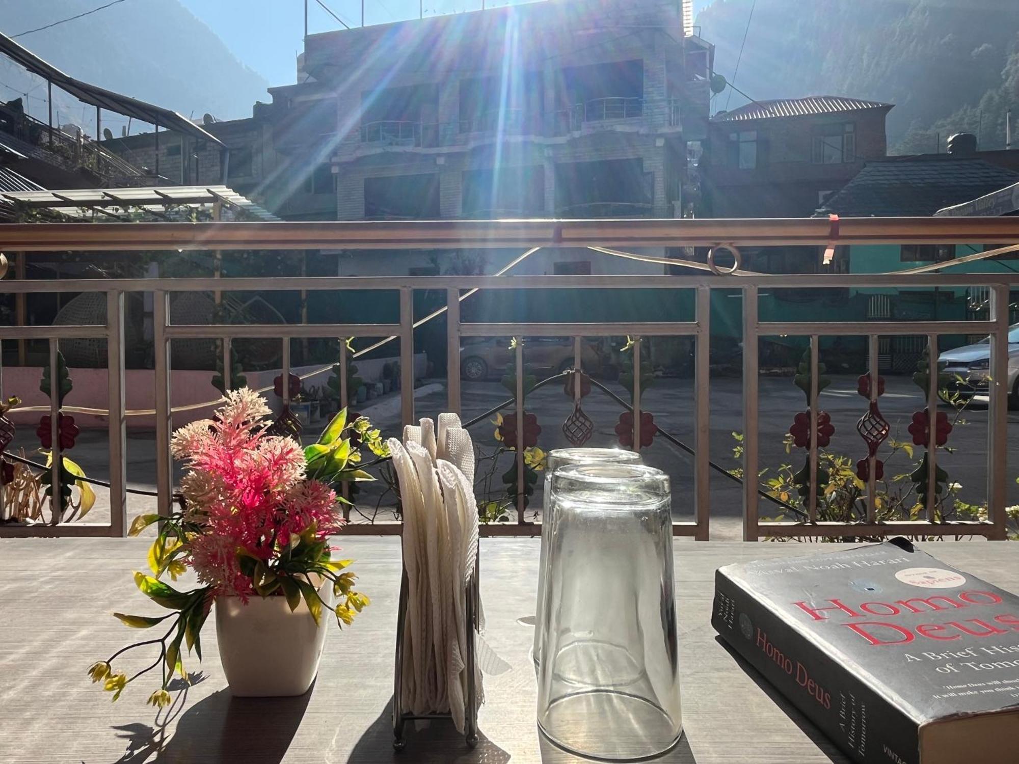 Hotel Dream Valley Kasol #Near Mall Road #River View #Parking #Gaming Zone #Open Terrace #Restaurant المظهر الخارجي الصورة