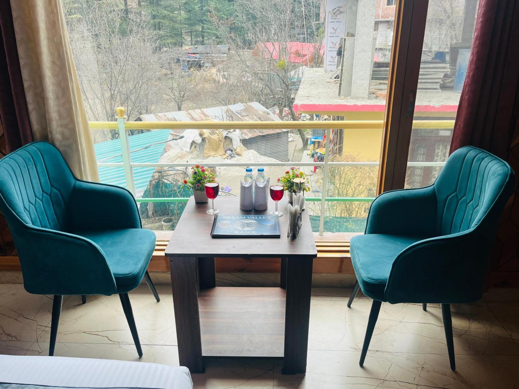 Hotel Dream Valley Kasol #Near Mall Road #River View #Parking #Gaming Zone #Open Terrace #Restaurant المظهر الخارجي الصورة