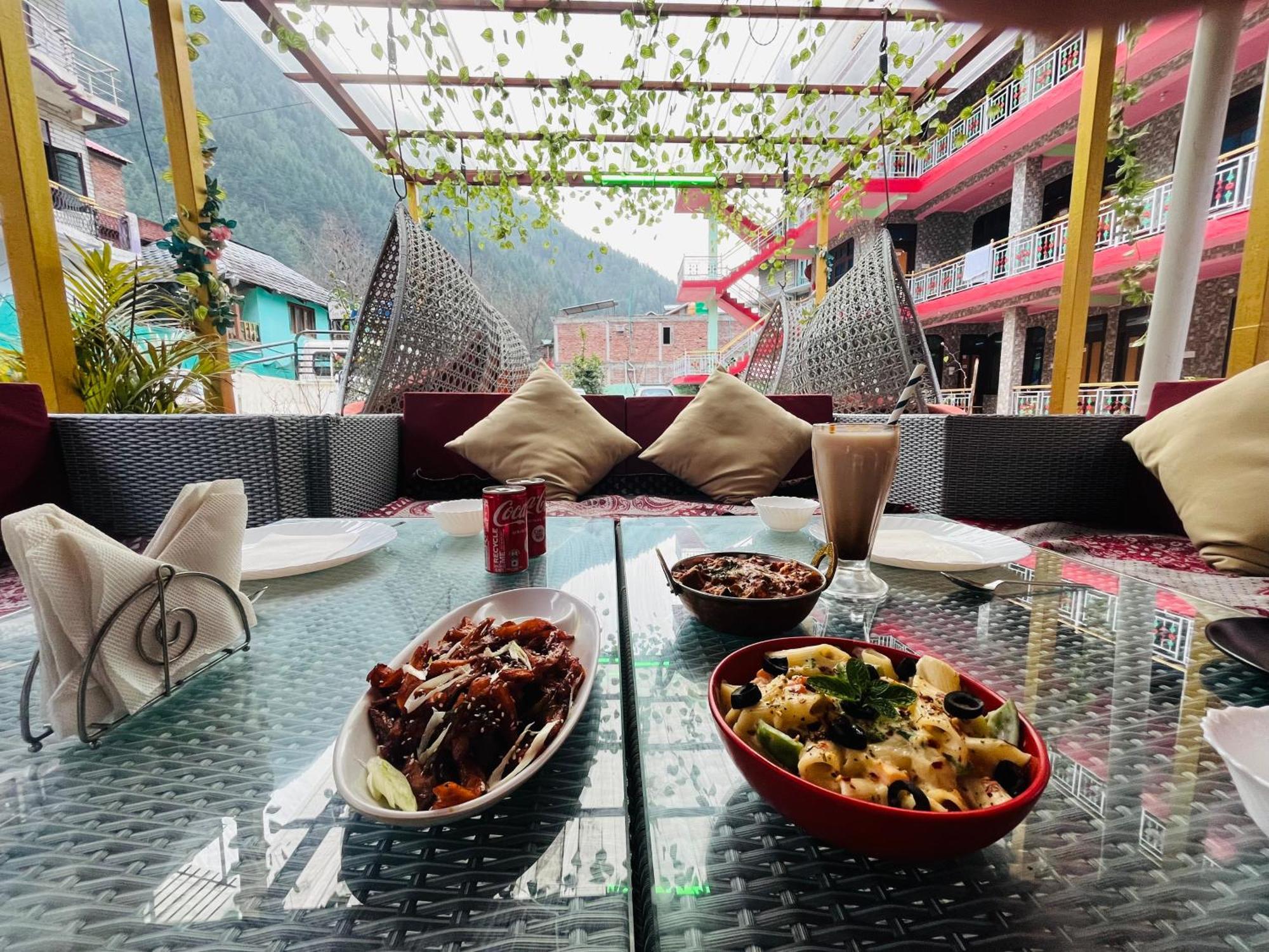 Hotel Dream Valley Kasol #Near Mall Road #River View #Parking #Gaming Zone #Open Terrace #Restaurant المظهر الخارجي الصورة
