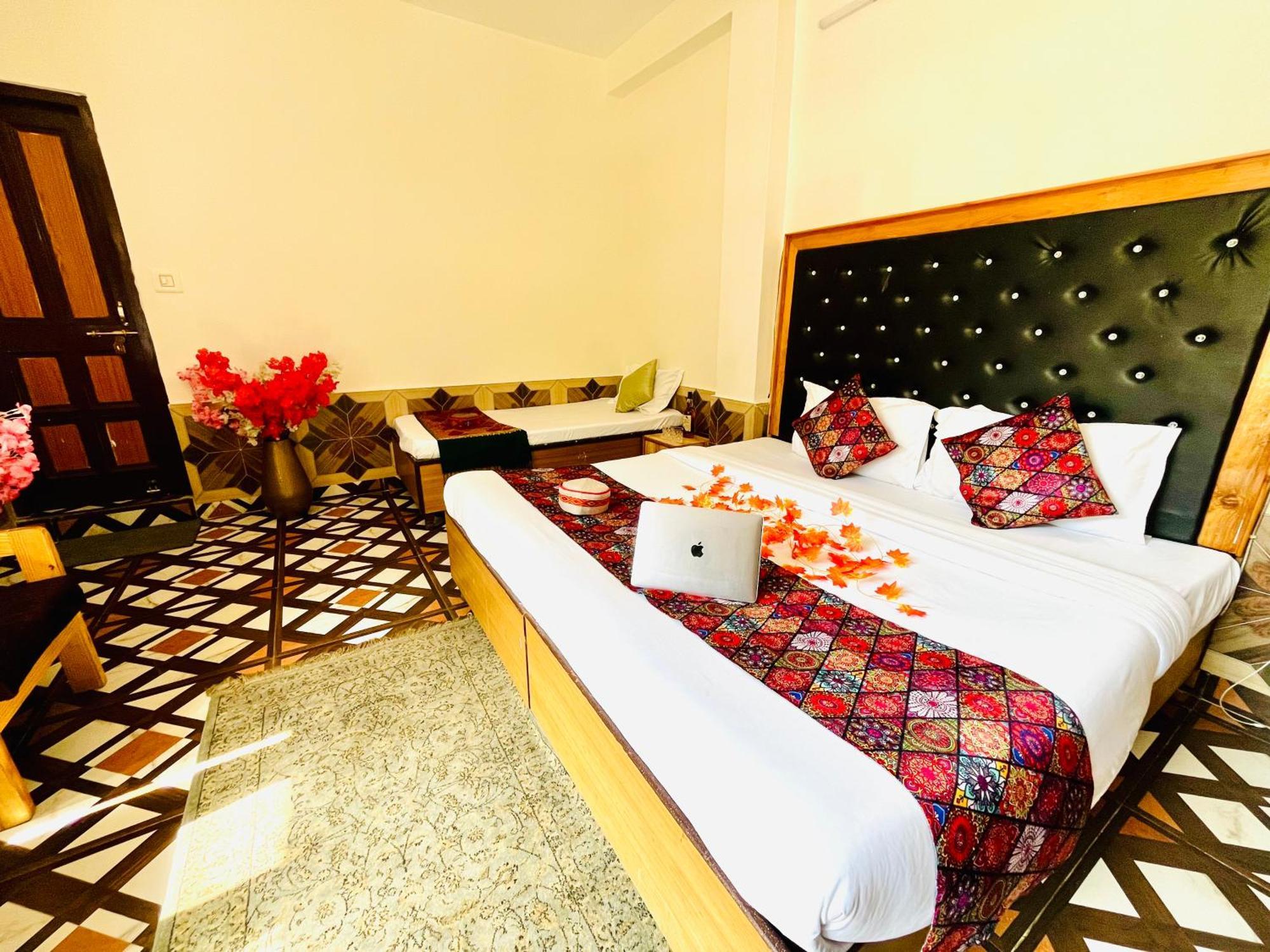Hotel Dream Valley Kasol #Near Mall Road #River View #Parking #Gaming Zone #Open Terrace #Restaurant المظهر الخارجي الصورة