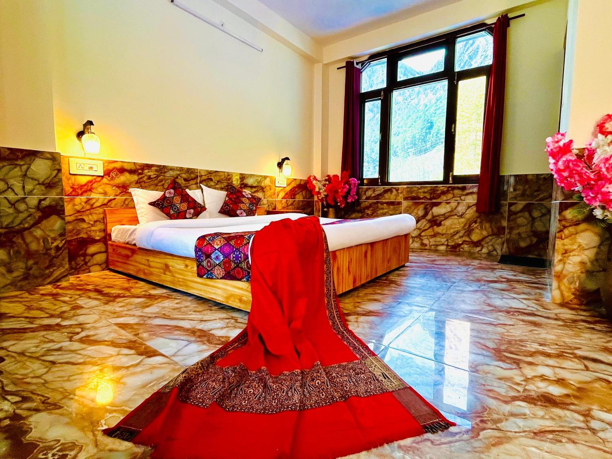 Hotel Dream Valley Kasol #Near Mall Road #River View #Parking #Gaming Zone #Open Terrace #Restaurant المظهر الخارجي الصورة